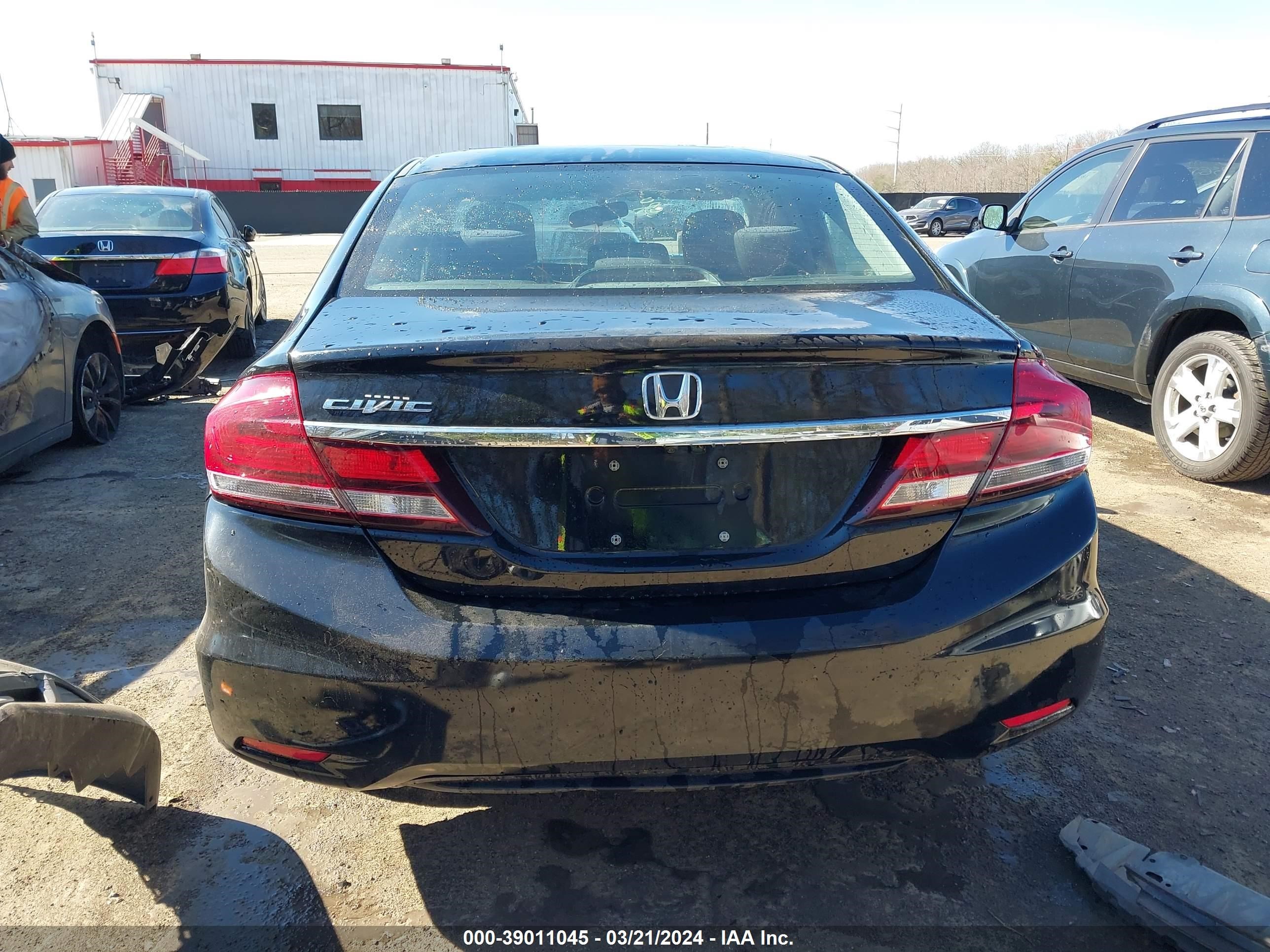 Photo 16 VIN: 19XFB2F52FE222056 - HONDA CIVIC 