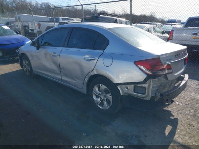 Photo 2 VIN: 19XFB2F52FE282113 - HONDA CIVIC 