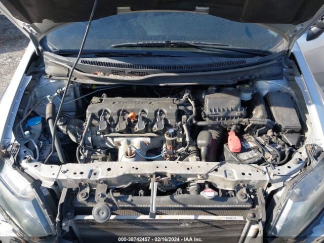 Photo 9 VIN: 19XFB2F52FE282113 - HONDA CIVIC 