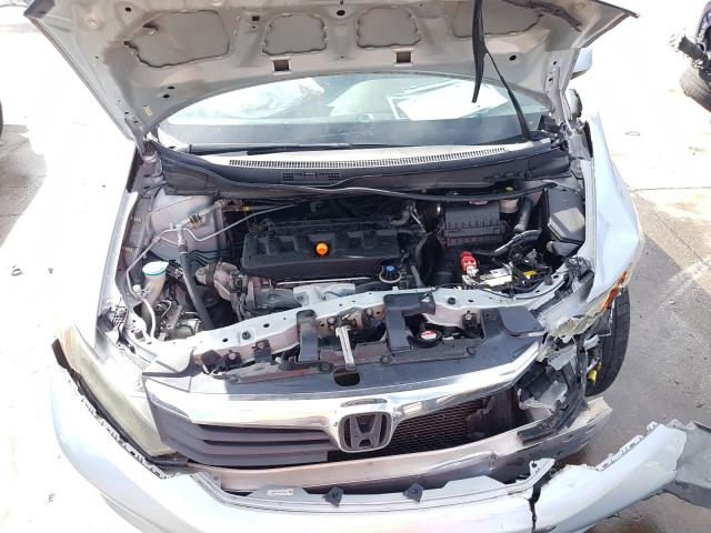 Photo 6 VIN: 19XFB2F53CE016840 - HONDA CIVIC LX 