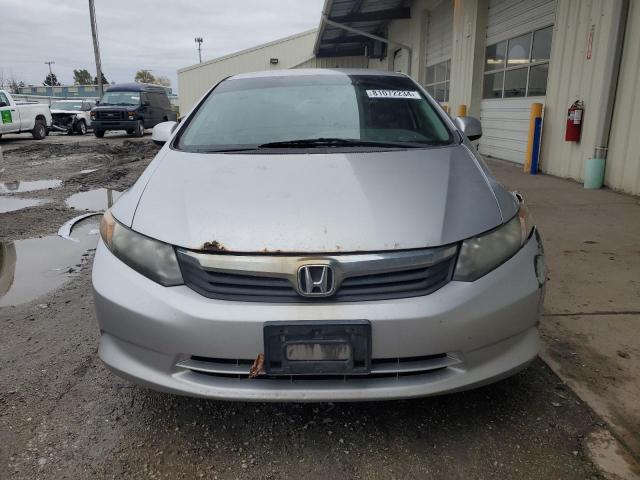 Photo 4 VIN: 19XFB2F53CE029555 - HONDA CIVIC LX 