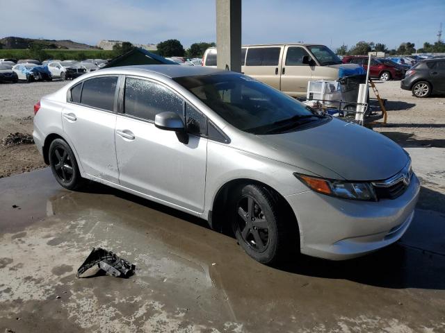 Photo 3 VIN: 19XFB2F53CE094874 - HONDA CIVIC 