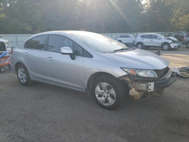 Photo 3 VIN: 19XFB2F53DE063349 - HONDA CIVIC LX 