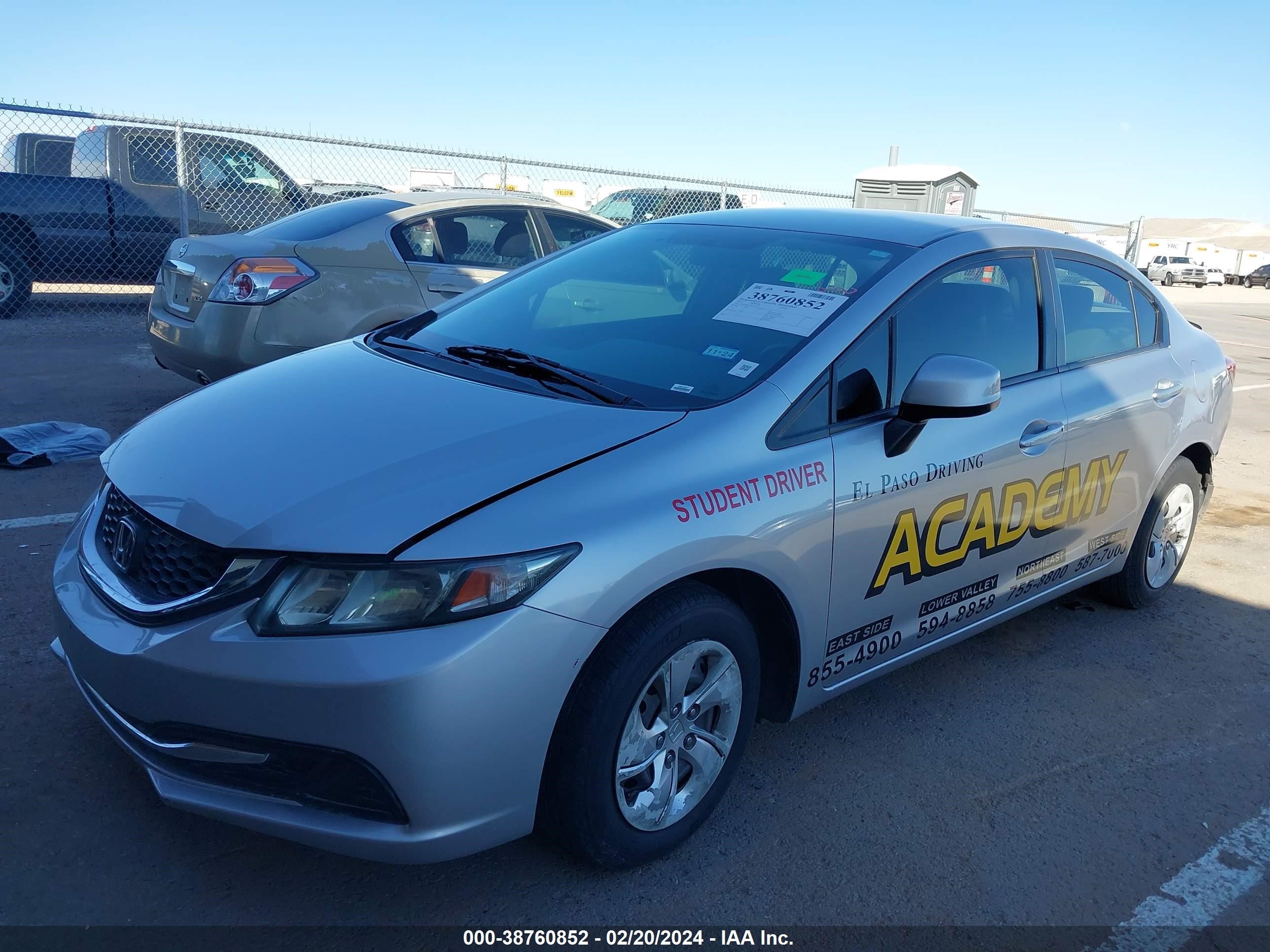 Photo 1 VIN: 19XFB2F53DE231538 - HONDA CIVIC 