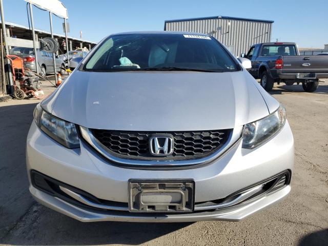 Photo 4 VIN: 19XFB2F53DE263194 - HONDA CIVIC LX 