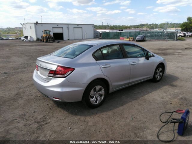 Photo 3 VIN: 19XFB2F53FE220851 - HONDA CIVIC 