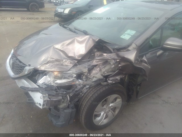 Photo 5 VIN: 19XFB2F53FE700663 - HONDA CIVIC SEDAN 