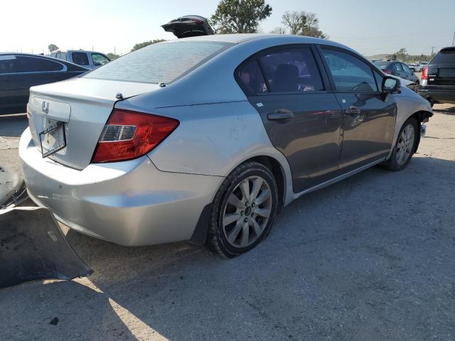 Photo 2 VIN: 19XFB2F54CE086394 - HONDA CIVIC LX 