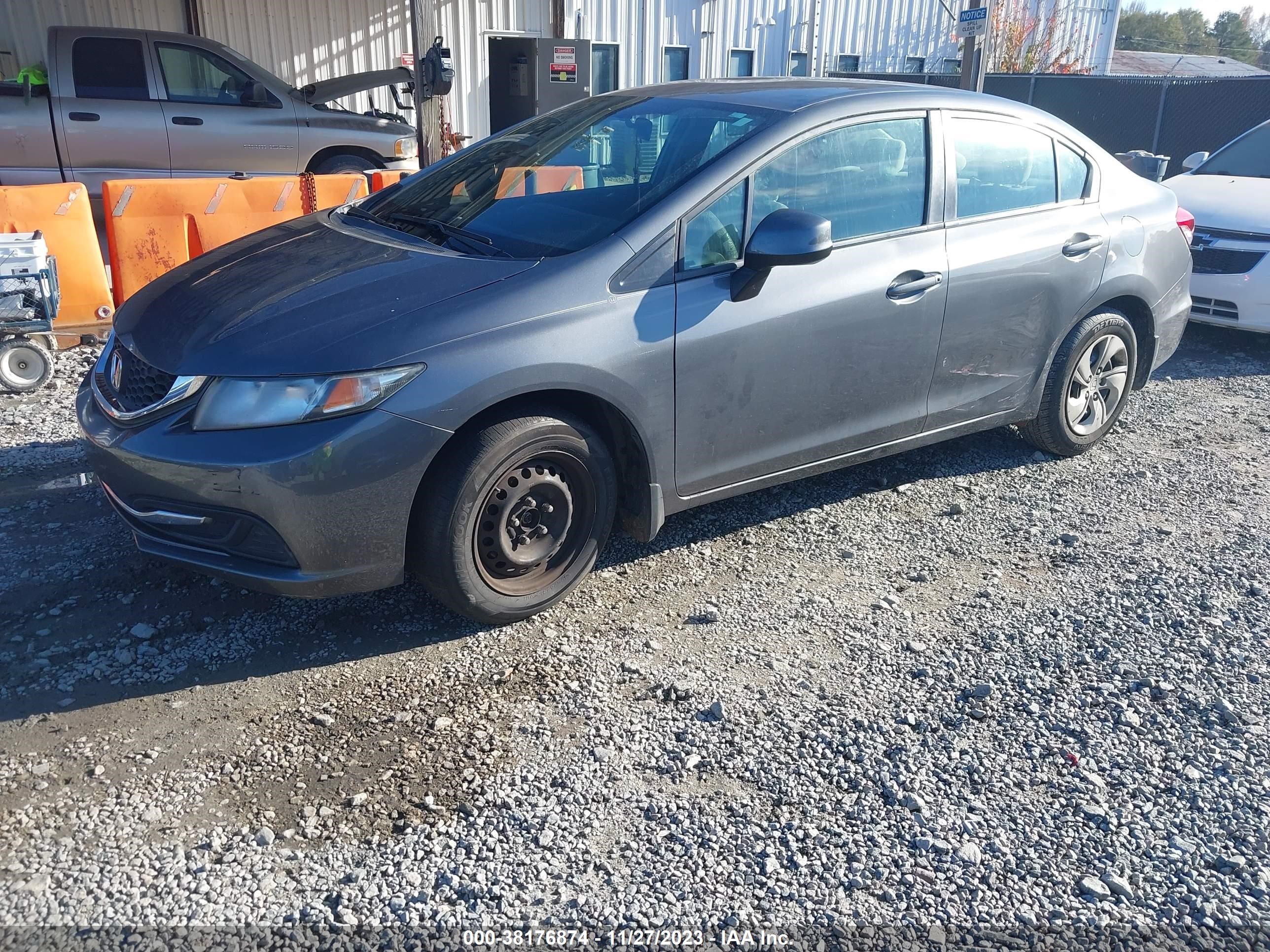 Photo 1 VIN: 19XFB2F54DE051257 - HONDA CIVIC 