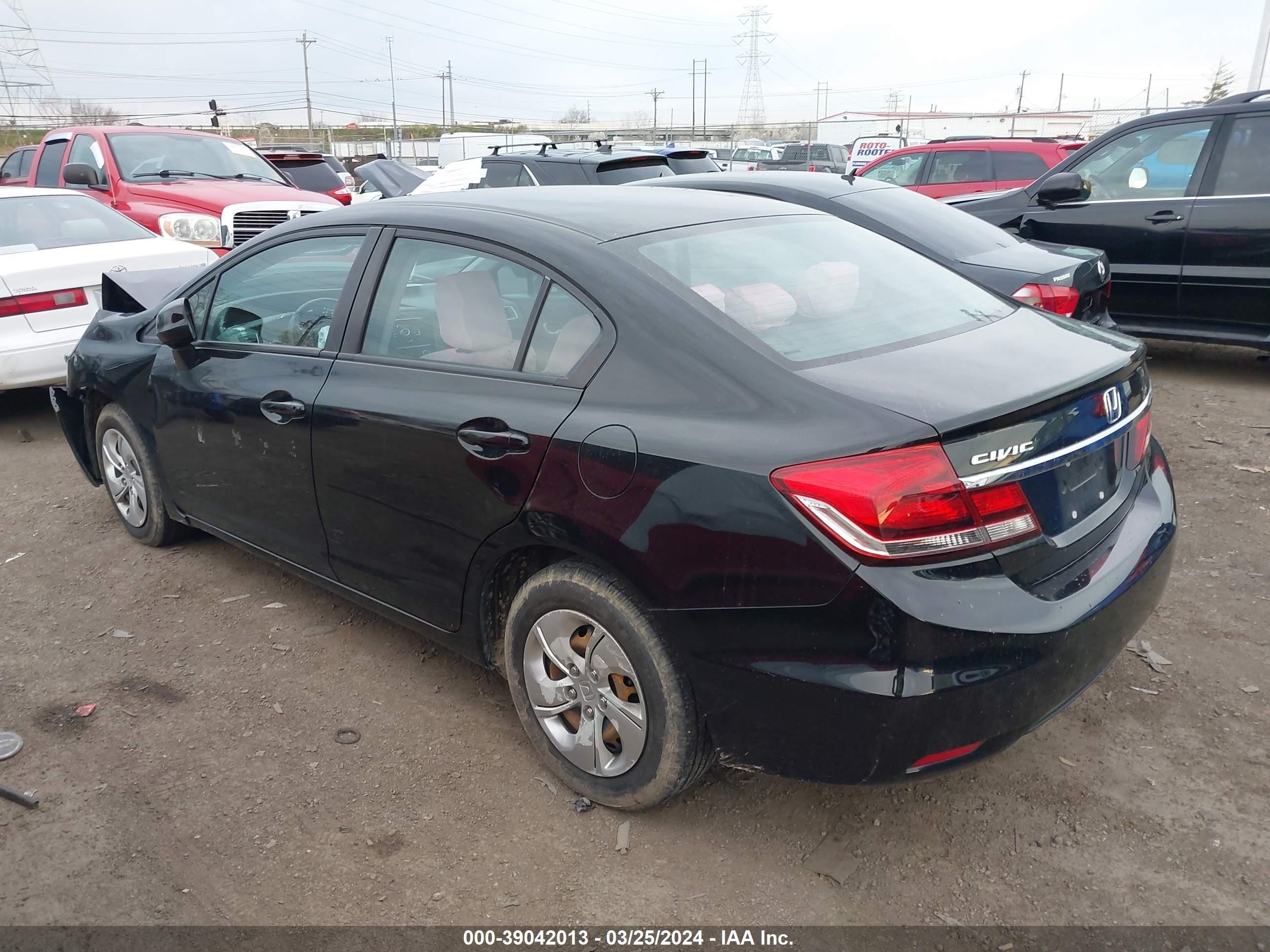 Photo 2 VIN: 19XFB2F54DE053381 - HONDA CIVIC 