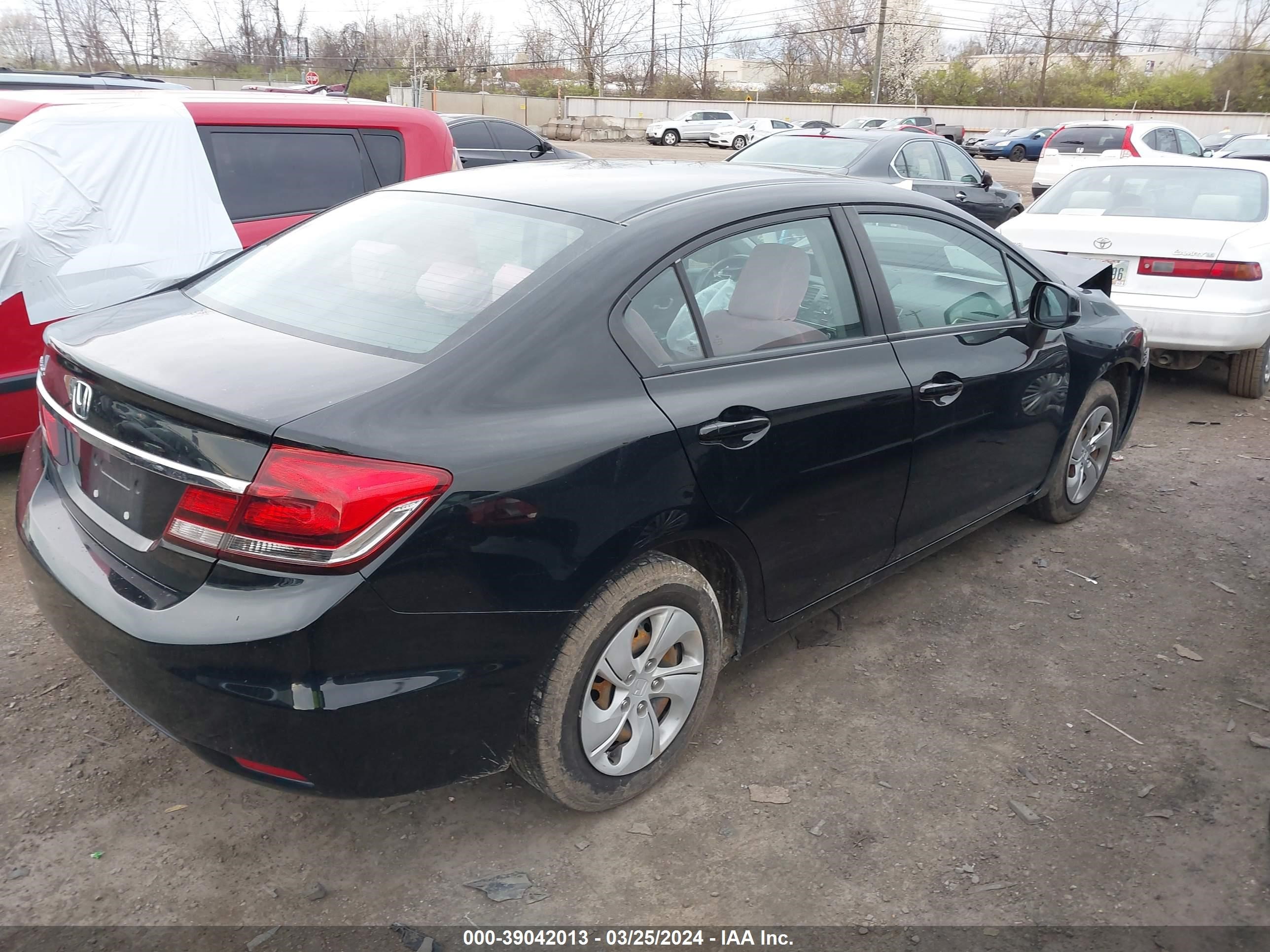 Photo 3 VIN: 19XFB2F54DE053381 - HONDA CIVIC 