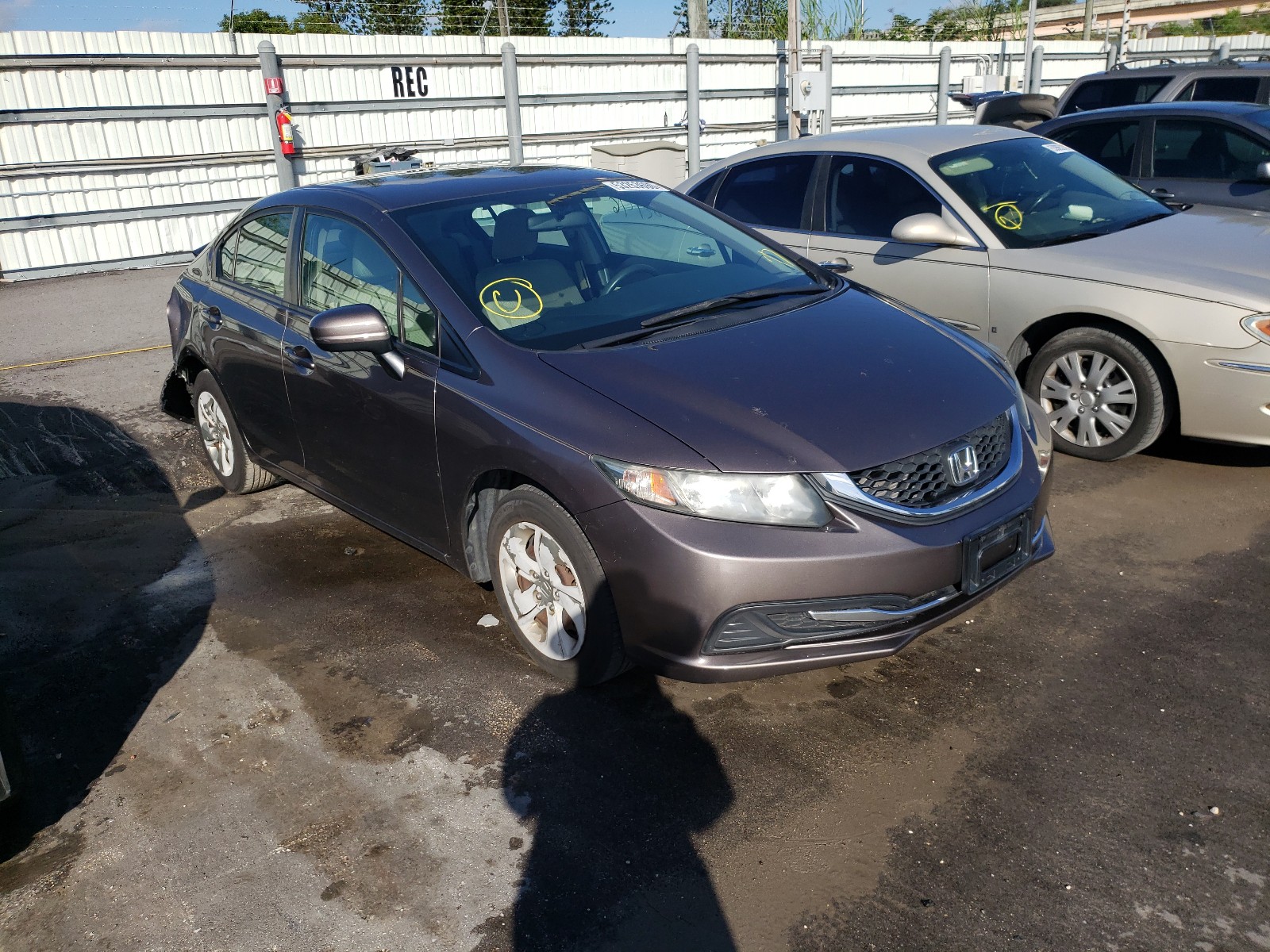 Photo 0 VIN: 19XFB2F54FE201421 - HONDA CIVIC LX 