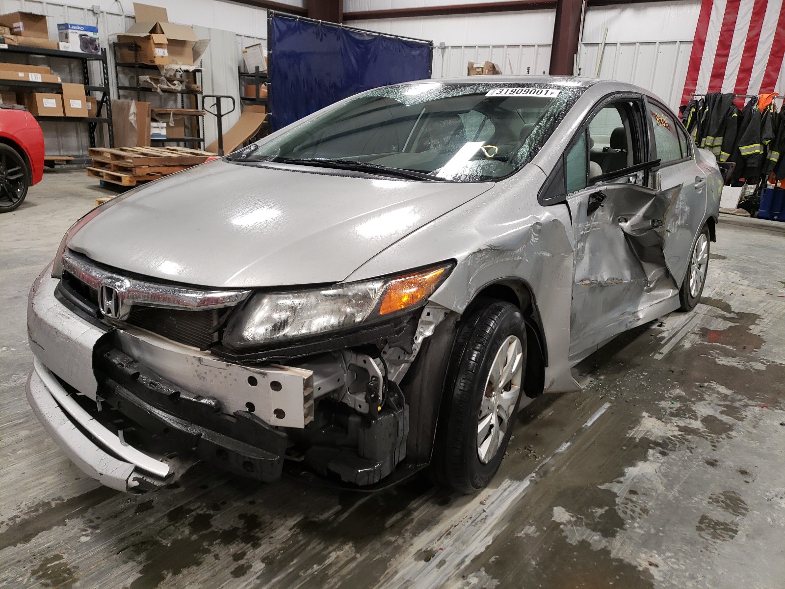 Photo 1 VIN: 19XFB2F55CE107544 - HONDA CIVIC LX 