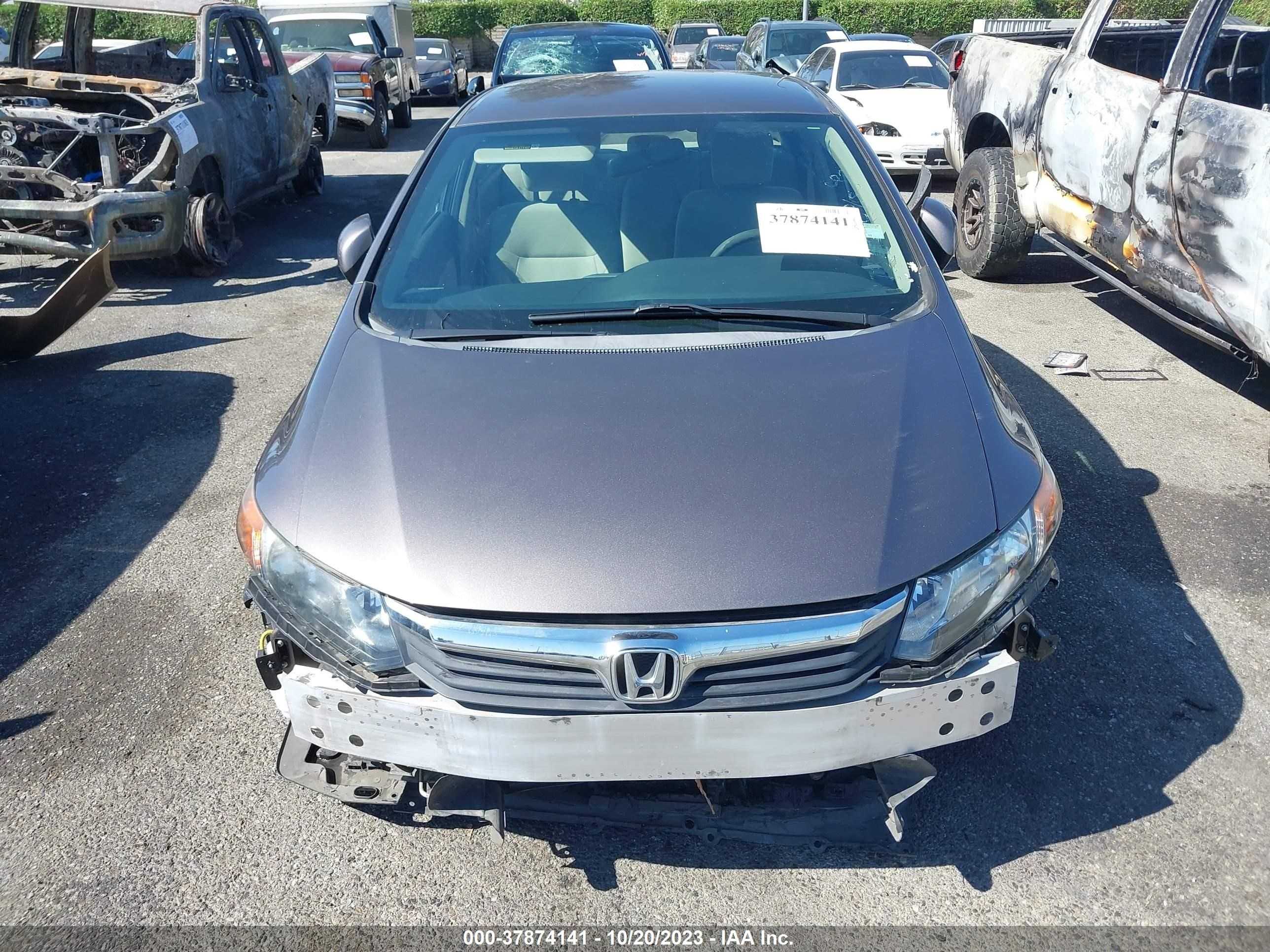 Photo 12 VIN: 19XFB2F55CE381004 - HONDA CIVIC 