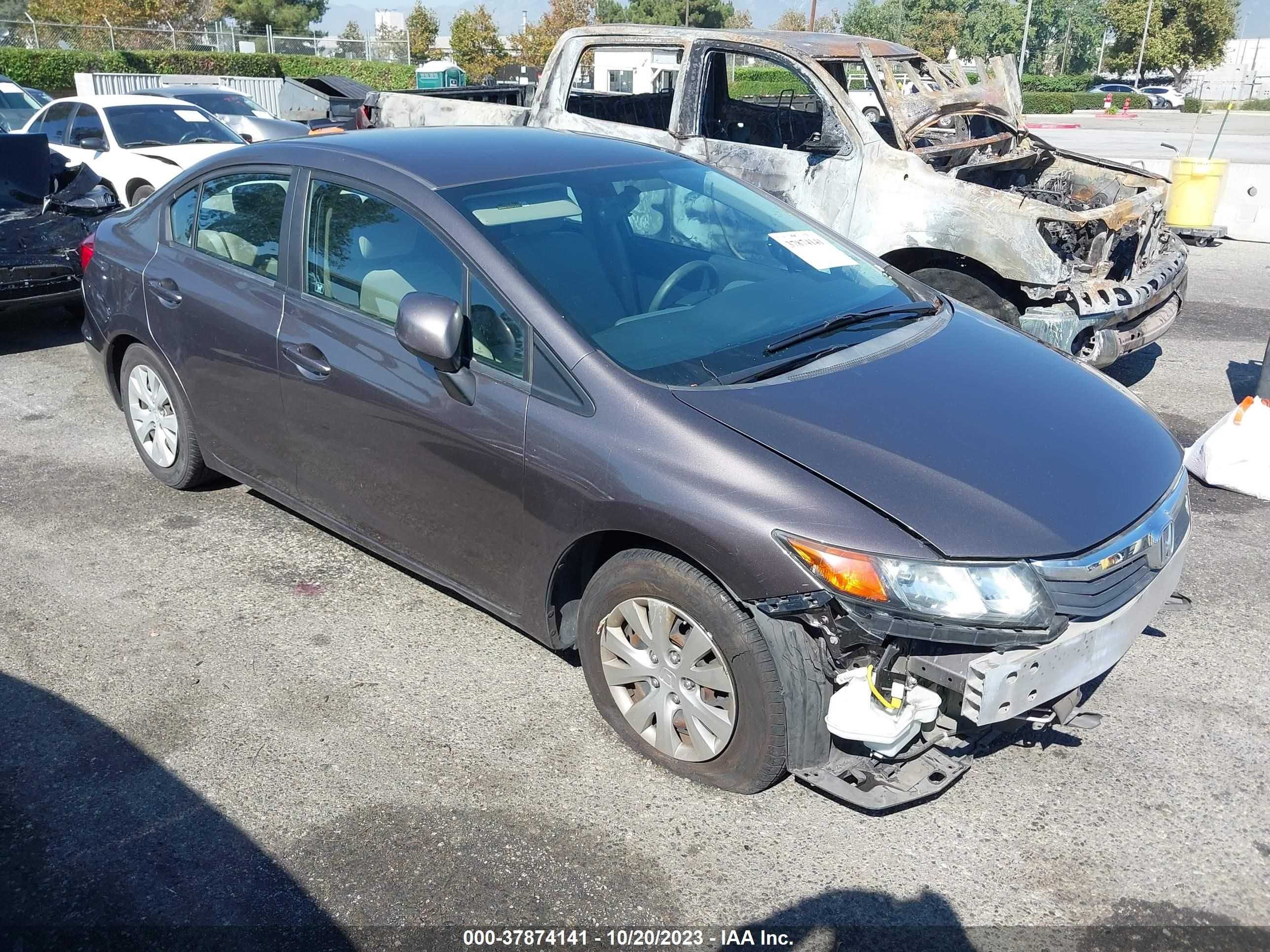 Photo 13 VIN: 19XFB2F55CE381004 - HONDA CIVIC 