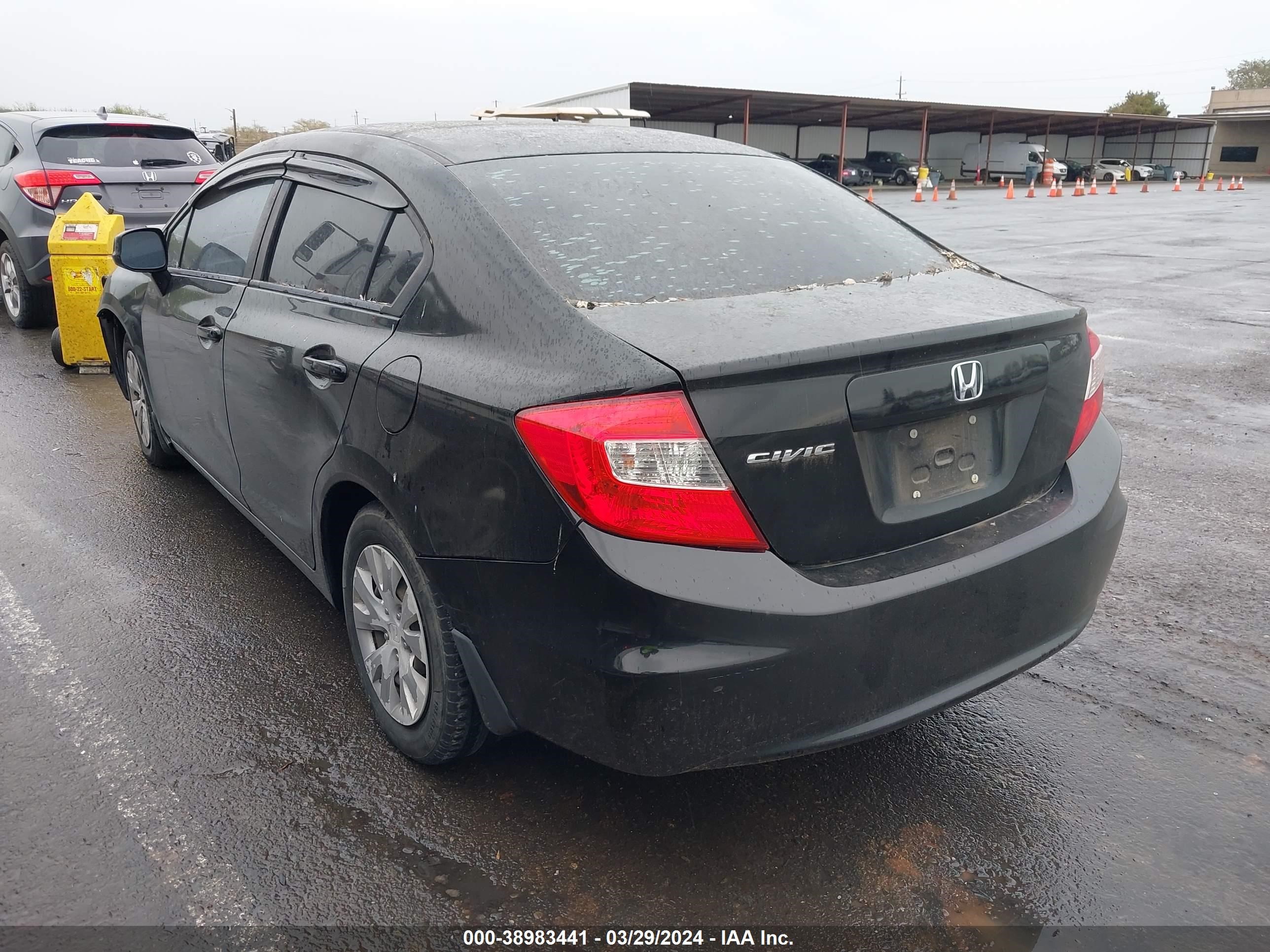 Photo 2 VIN: 19XFB2F55CE384999 - HONDA CIVIC 