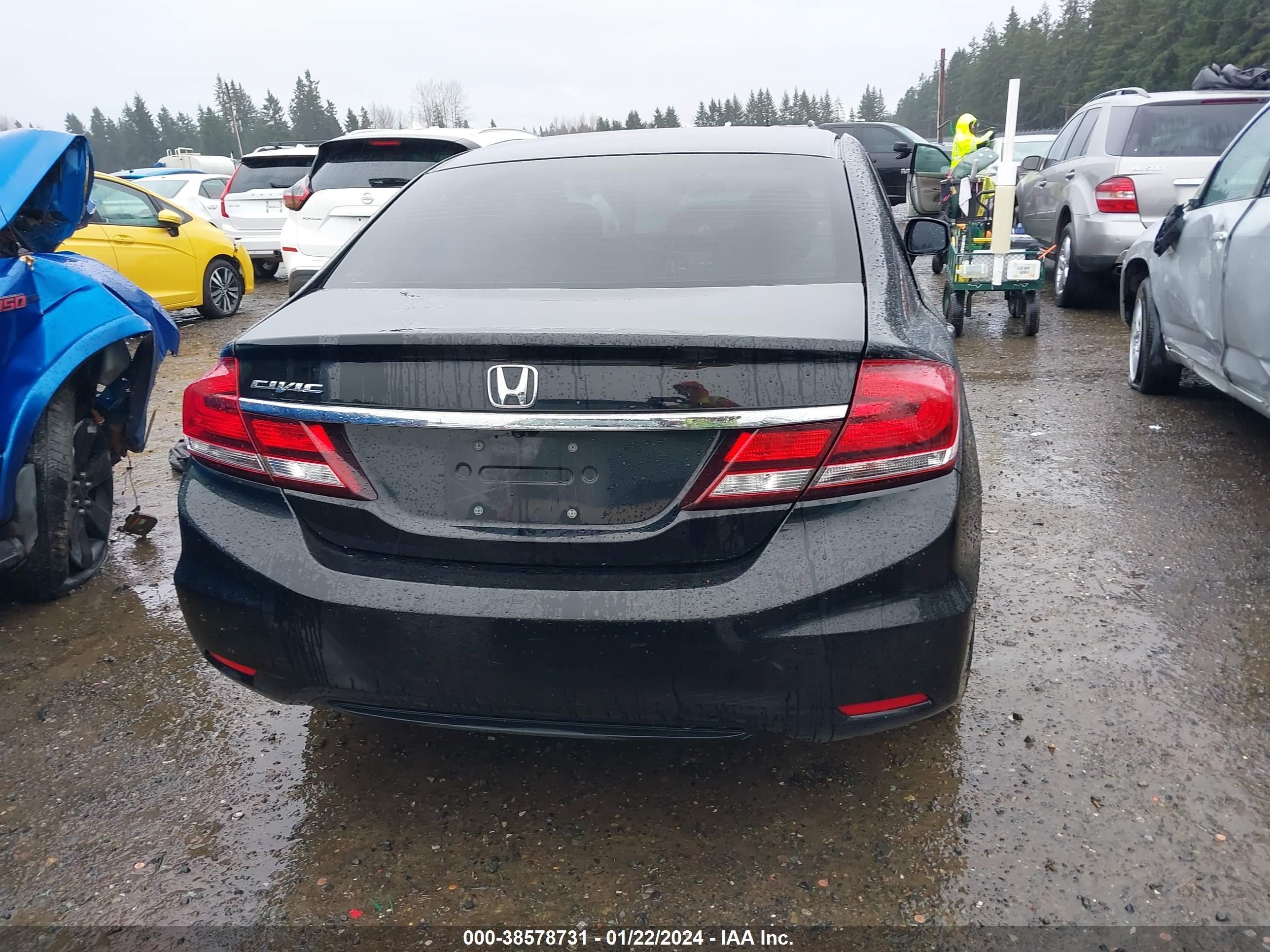 Photo 16 VIN: 19XFB2F55EE200664 - HONDA CIVIC 