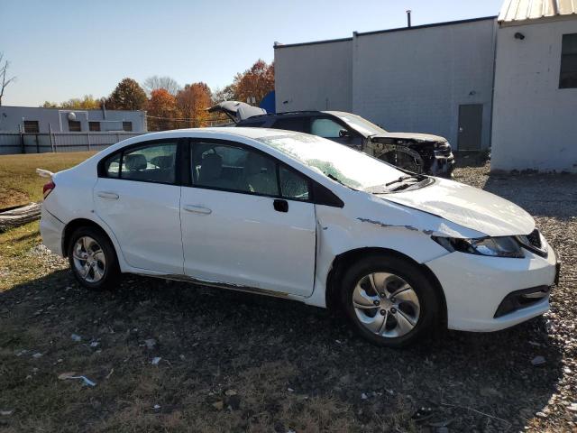 Photo 3 VIN: 19XFB2F55EE205539 - HONDA CIVIC LX 