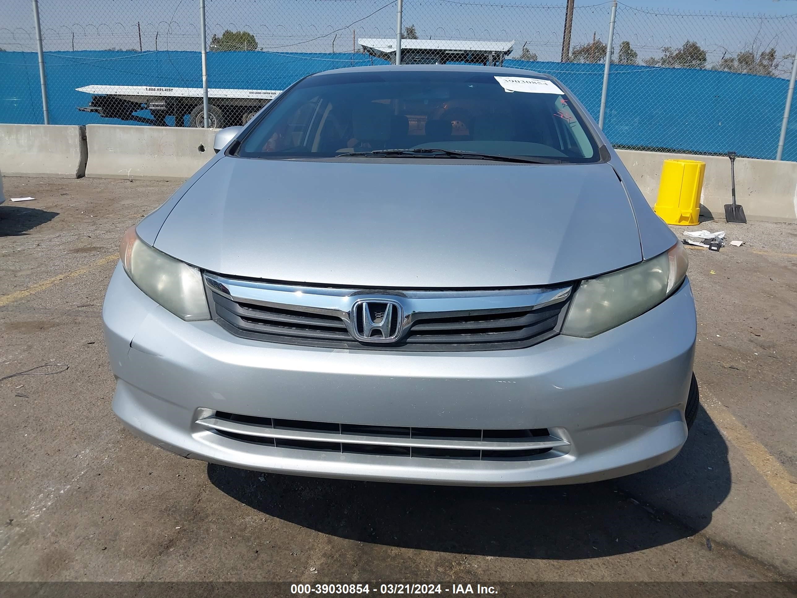 Photo 11 VIN: 19XFB2F56CE307042 - HONDA CIVIC 