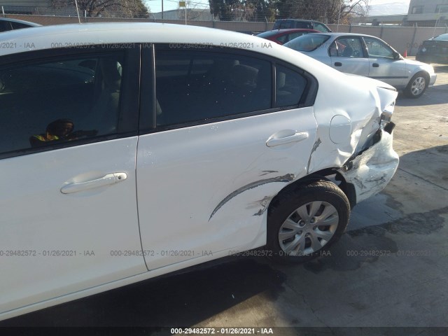 Photo 5 VIN: 19XFB2F56CE323595 - HONDA CIVIC SDN 