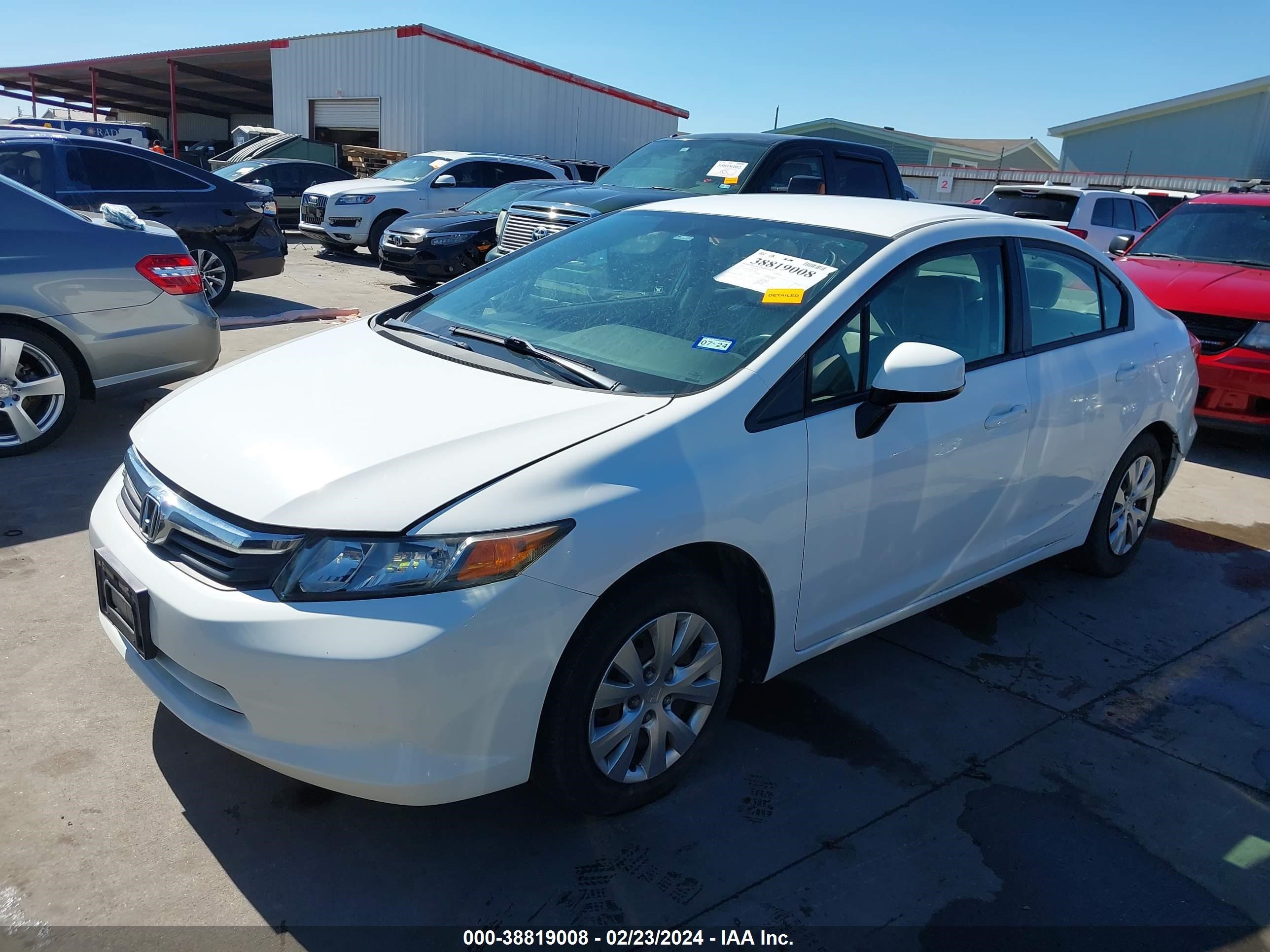 Photo 1 VIN: 19XFB2F56CE357732 - HONDA CIVIC 