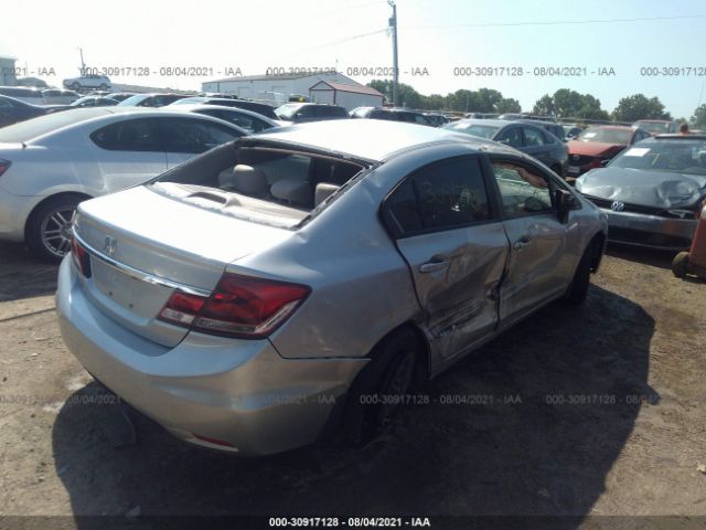 Photo 3 VIN: 19XFB2F56DE097799 - HONDA CIVIC SDN 