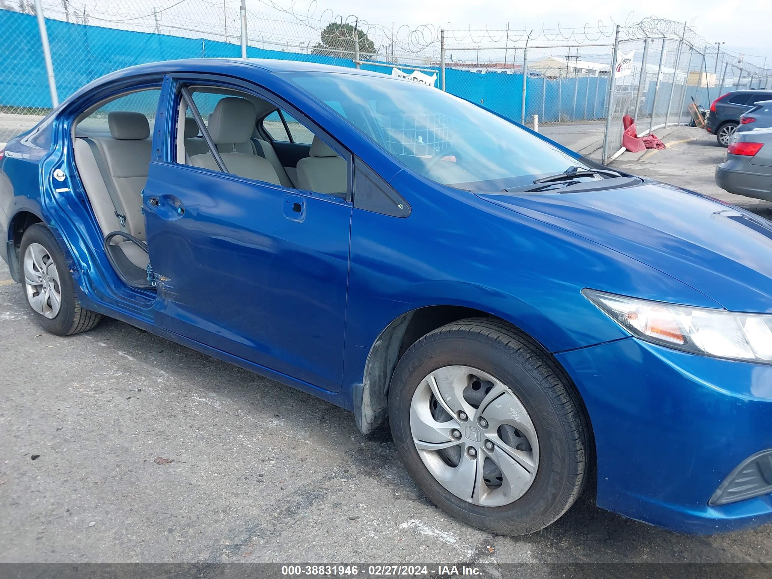 Photo 5 VIN: 19XFB2F56DE289918 - HONDA CIVIC 