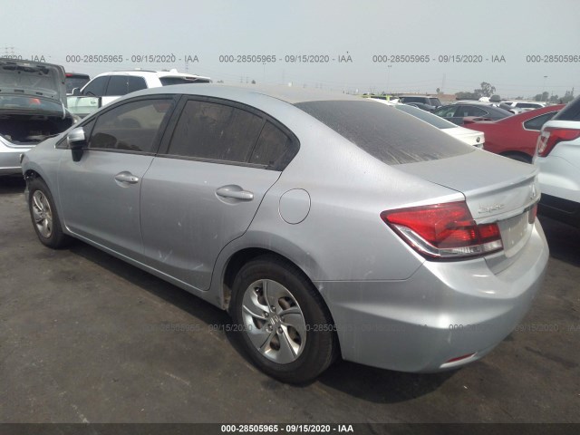 Photo 2 VIN: 19XFB2F56EE224374 - HONDA CIVIC SEDAN 