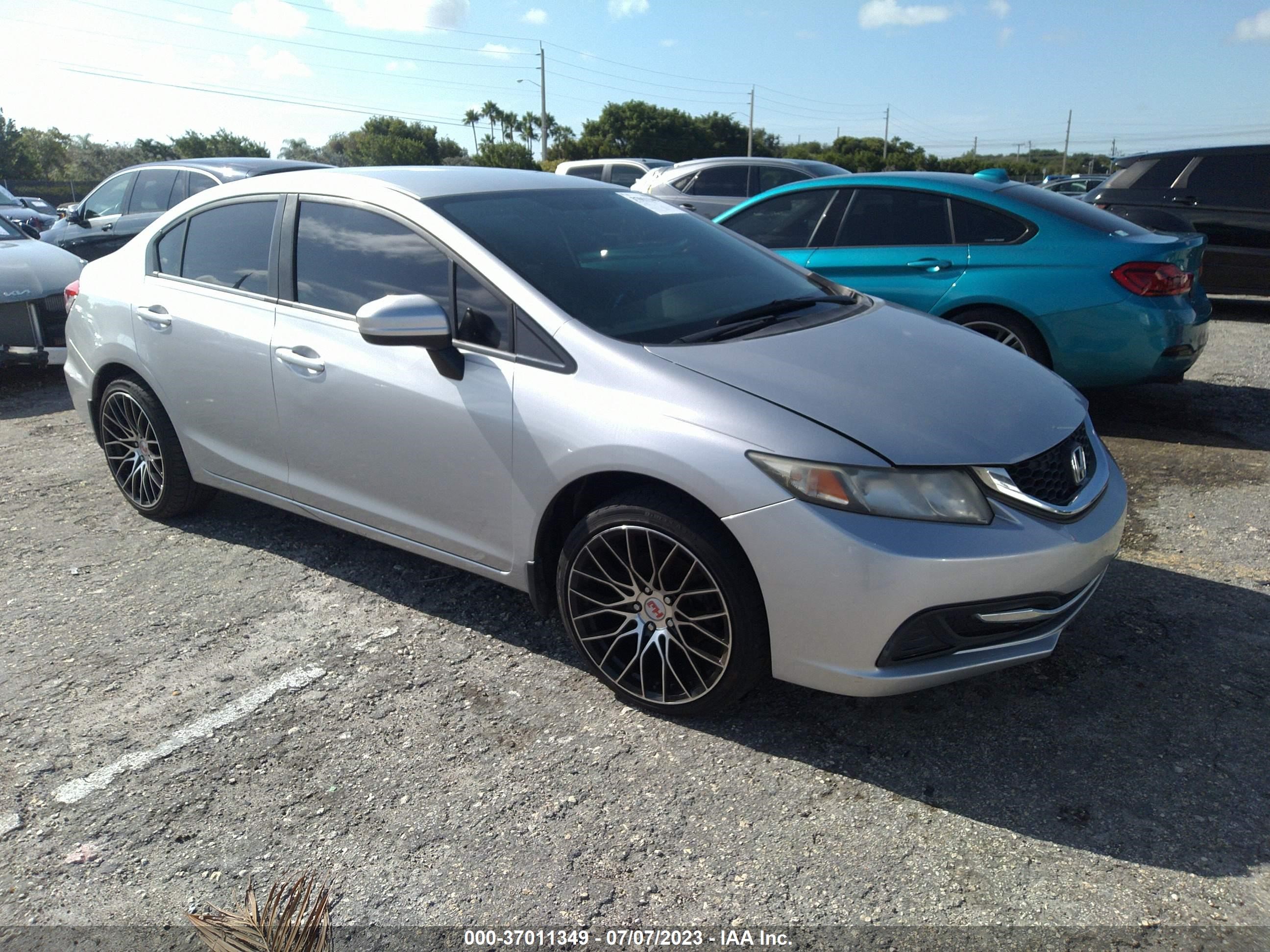 Photo 0 VIN: 19XFB2F56FE034608 - HONDA CIVIC 