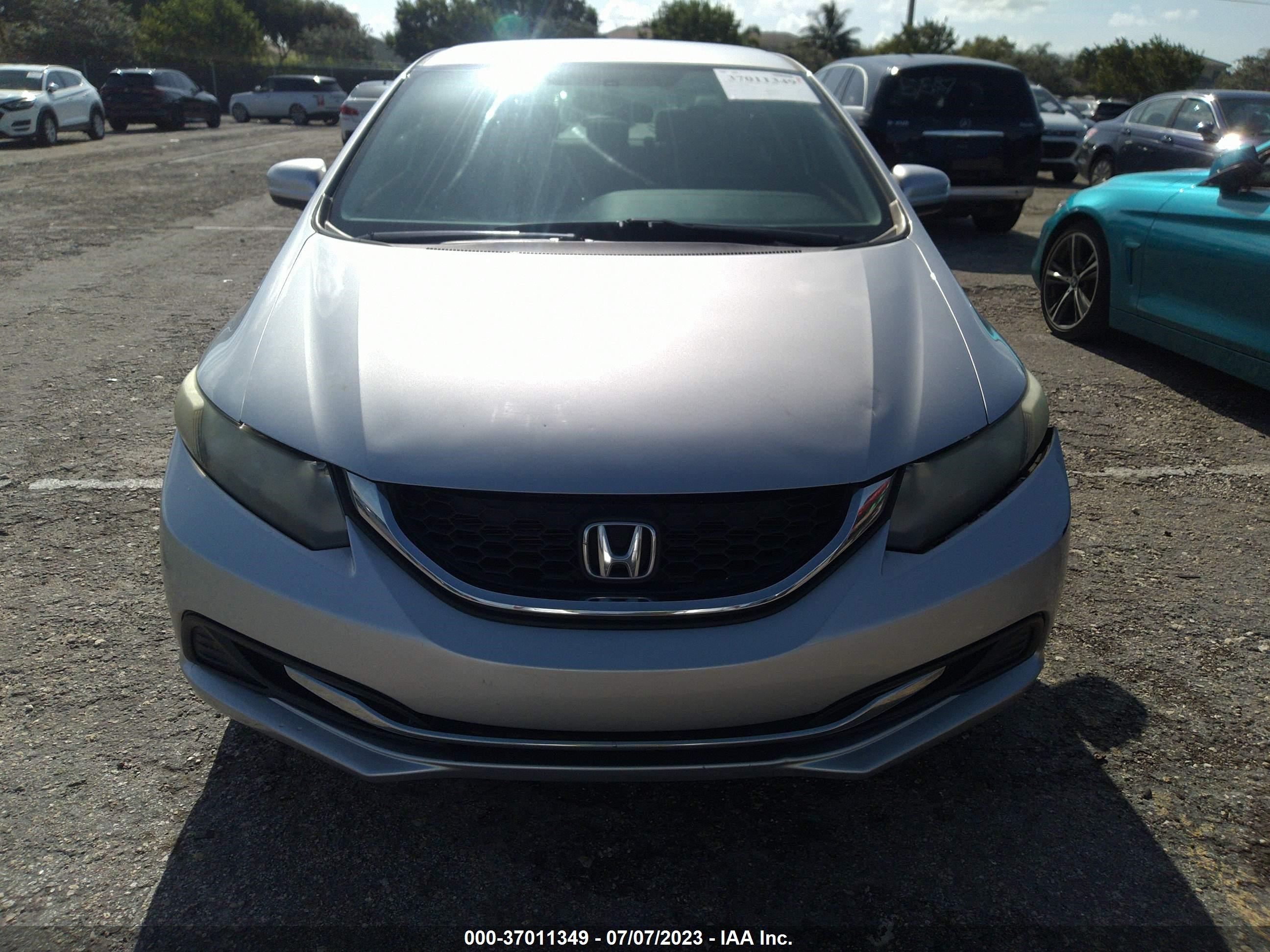 Photo 5 VIN: 19XFB2F56FE034608 - HONDA CIVIC 