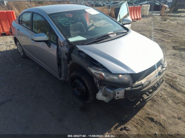 Photo 5 VIN: 19XFB2F56FE095019 - HONDA CIVIC SEDAN 