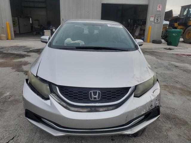 Photo 4 VIN: 19XFB2F56FE104687 - HONDA CIVIC LX 