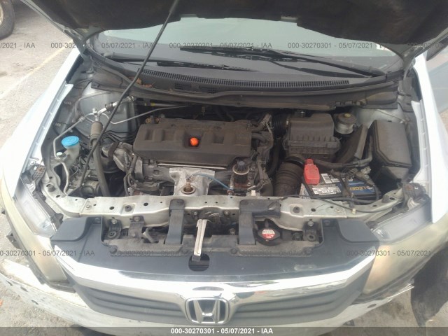 Photo 9 VIN: 19XFB2F57CE033172 - HONDA CIVIC SDN 