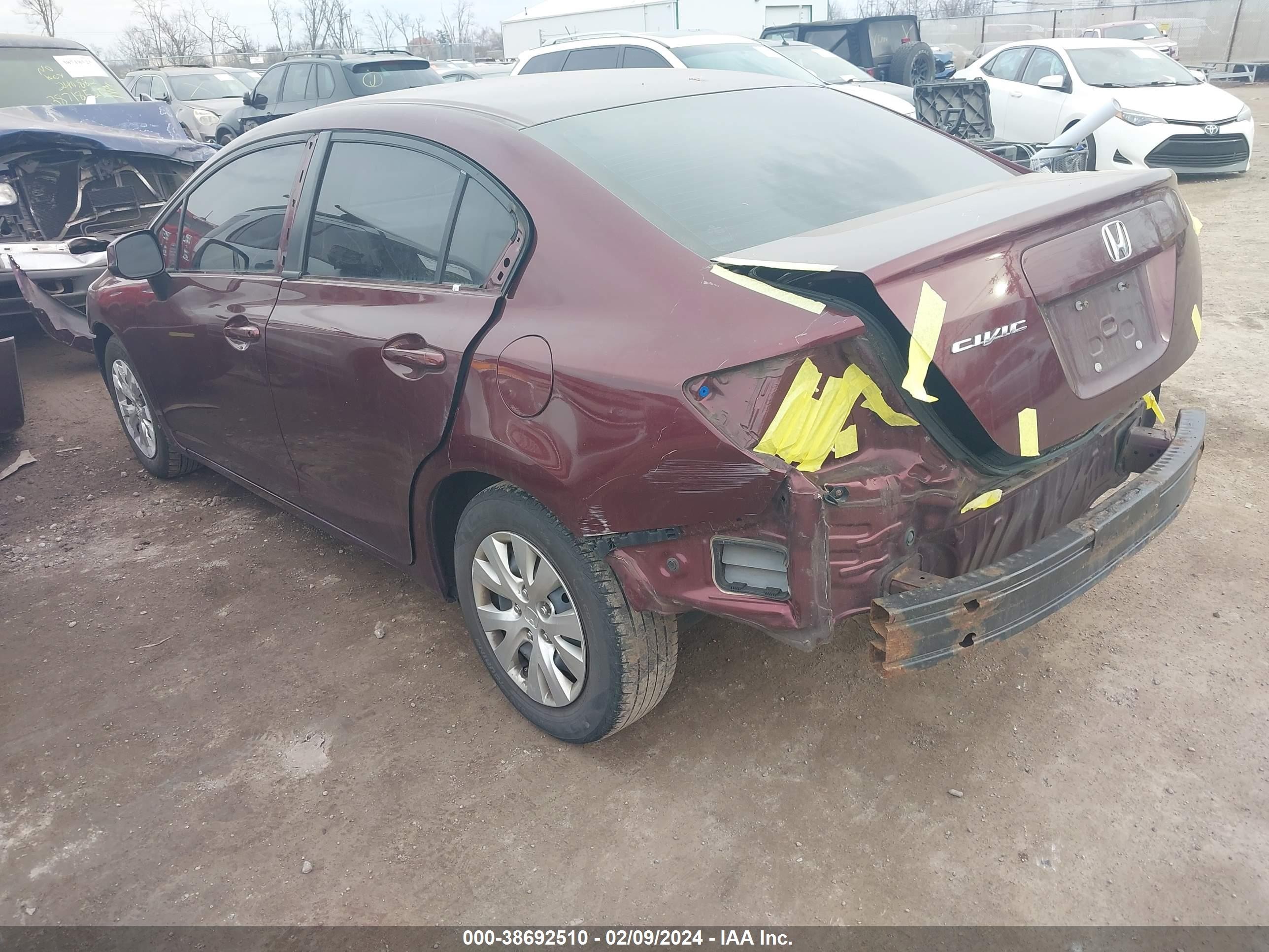 Photo 2 VIN: 19XFB2F57CE110378 - HONDA CIVIC 