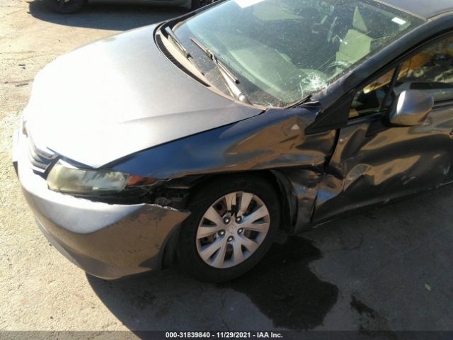 Photo 5 VIN: 19XFB2F57CE300990 - HONDA CIVIC SDN 