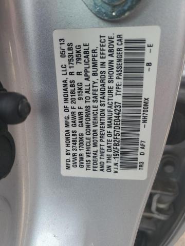 Photo 11 VIN: 19XFB2F57DE044237 - HONDA CIVIC LX 