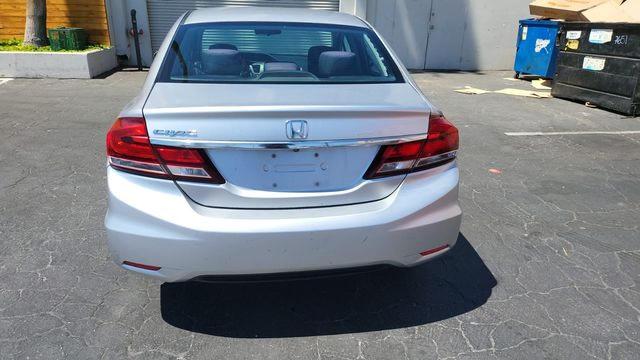 Photo 5 VIN: 19XFB2F57EE232273 - HONDA CIVIC SEDAN 