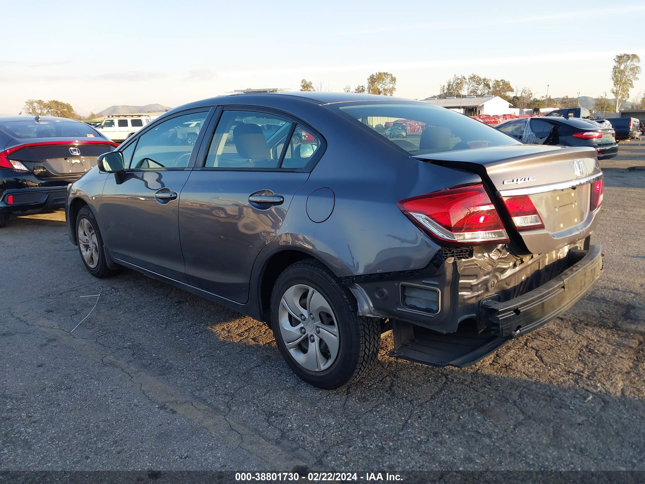 Photo 2 VIN: 19XFB2F57EE269730 - HONDA CIVIC 