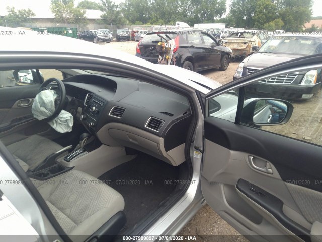 Photo 4 VIN: 19XFB2F57FE006817 - HONDA CIVIC SEDAN 