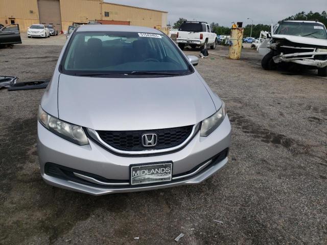 Photo 4 VIN: 19XFB2F57FE023259 - HONDA CIVIC LX 