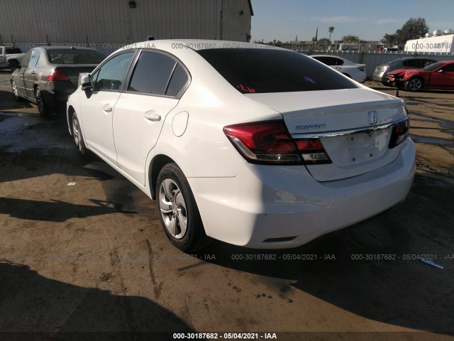 Photo 2 VIN: 19XFB2F57FE212672 - HONDA CIVIC SEDAN 