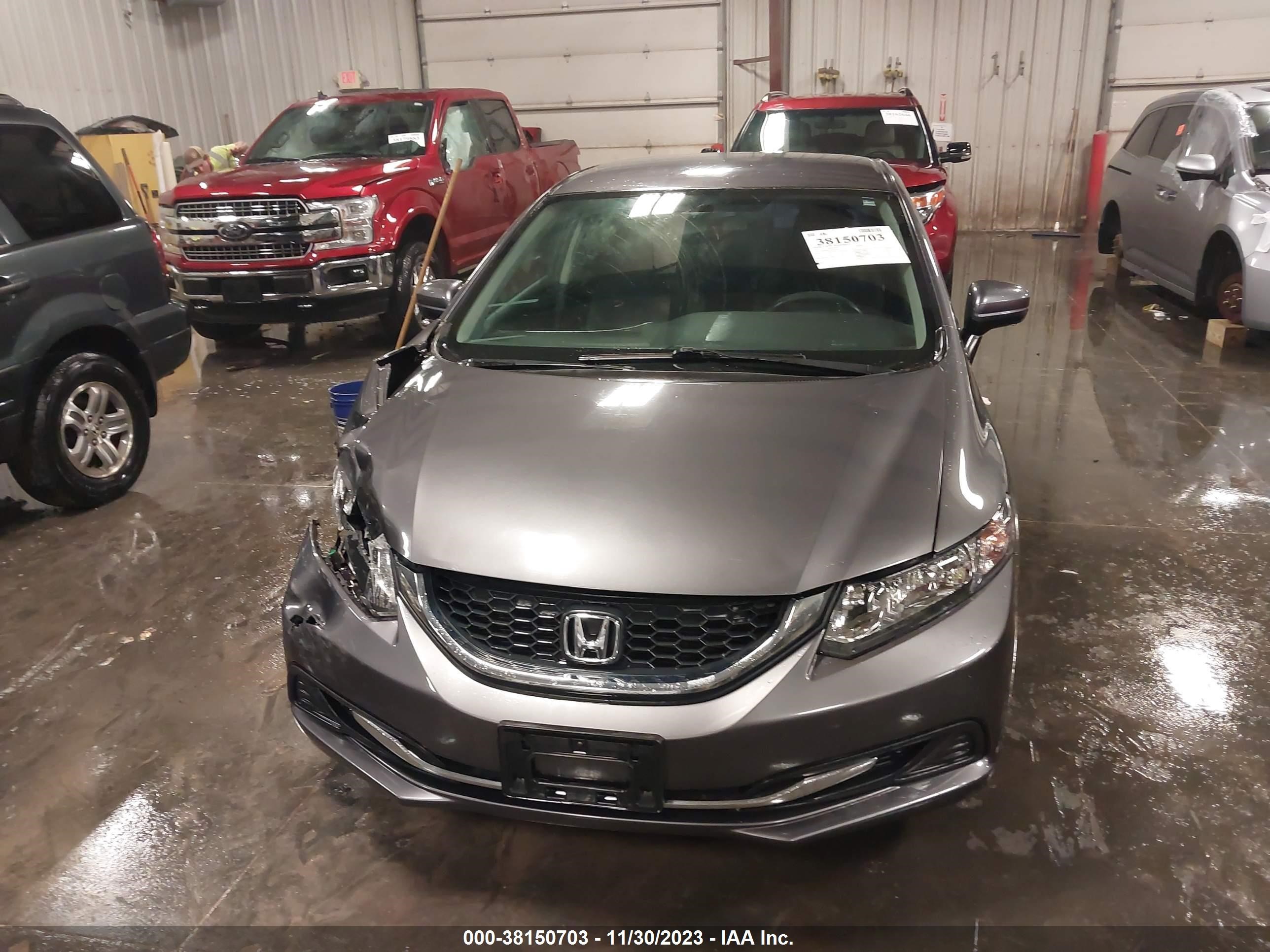 Photo 11 VIN: 19XFB2F57FE236342 - HONDA CIVIC 