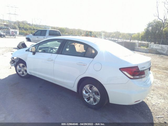 Photo 2 VIN: 19XFB2F57FE280440 - HONDA CIVIC SEDAN 