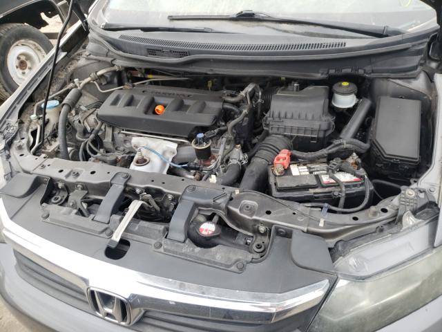 Photo 6 VIN: 19XFB2F58CE038980 - HONDA CIVIC LX 