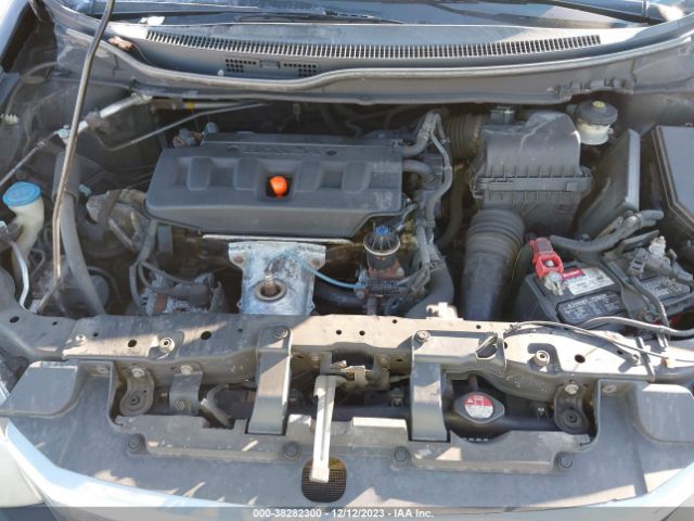 Photo 9 VIN: 19XFB2F58CE046268 - HONDA CIVIC 