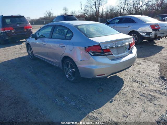 Photo 2 VIN: 19XFB2F58FE106473 - HONDA CIVIC 