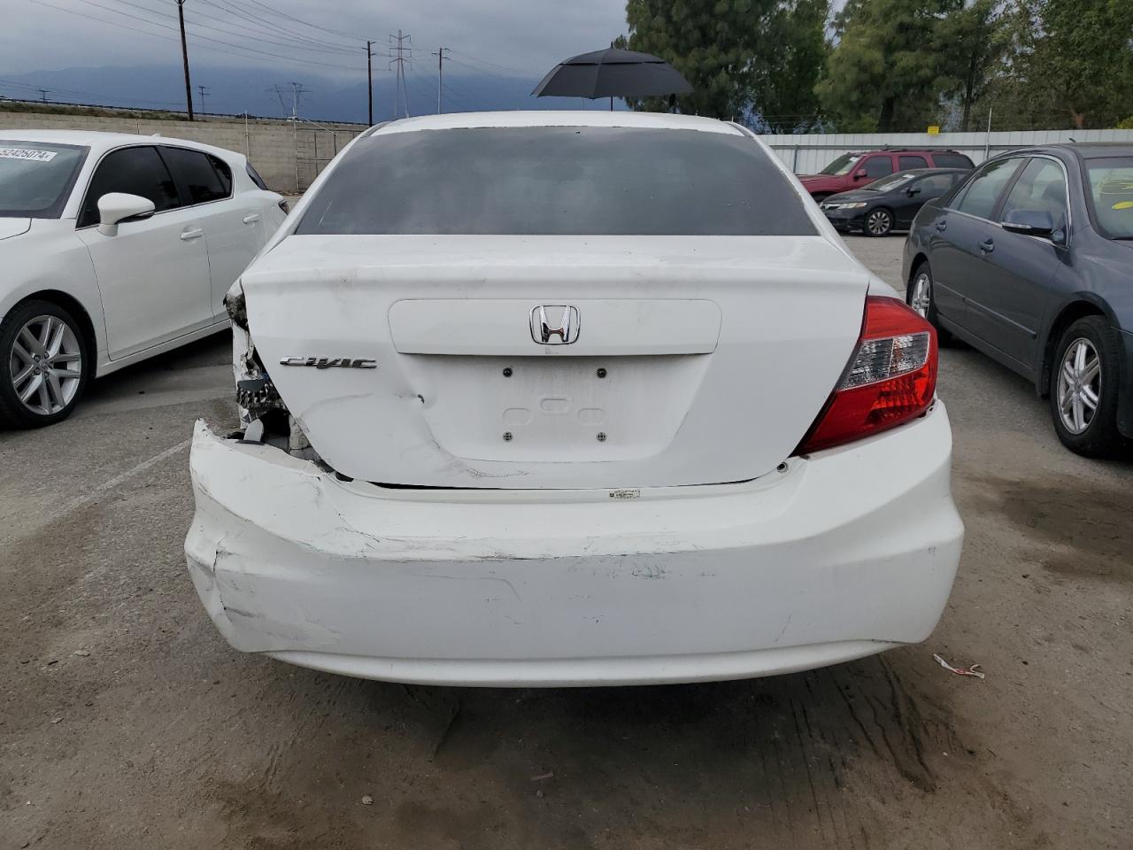 Photo 5 VIN: 19XFB2F59CE373634 - HONDA CIVIC 