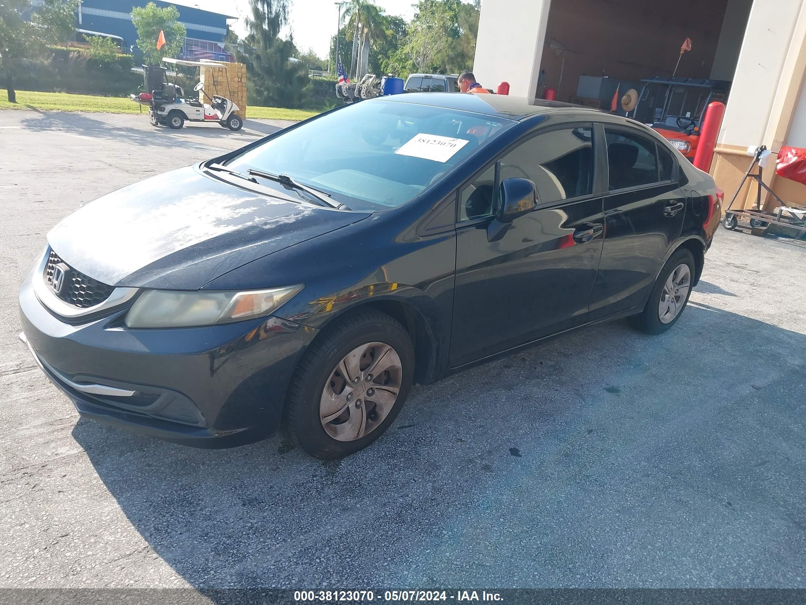 Photo 1 VIN: 19XFB2F59DE022451 - HONDA CIVIC 