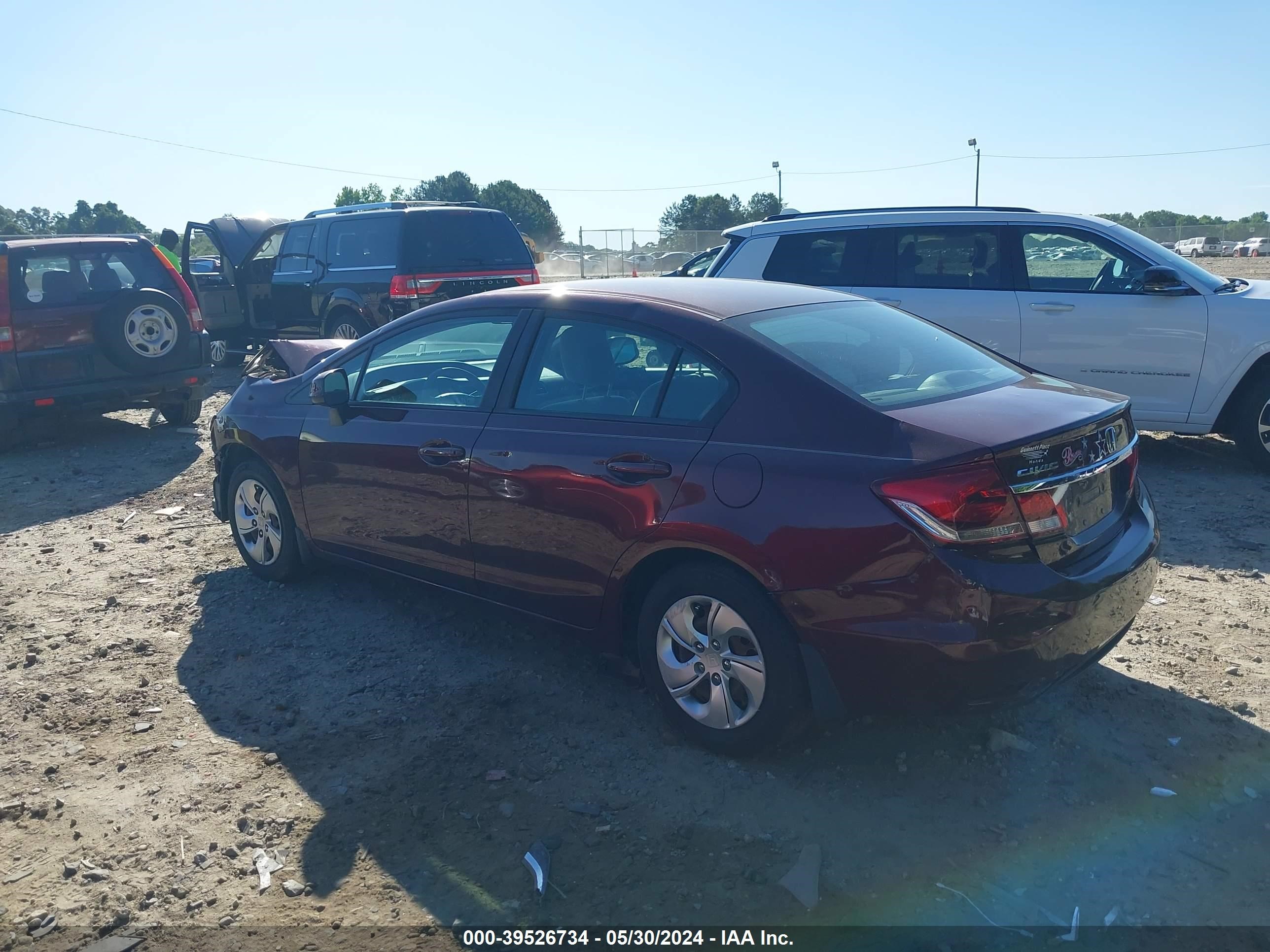 Photo 2 VIN: 19XFB2F59DE077563 - HONDA CIVIC 