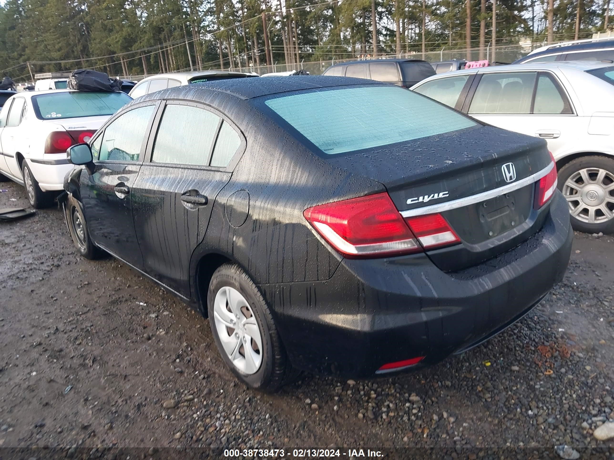 Photo 2 VIN: 19XFB2F5XDE212307 - HONDA CIVIC 